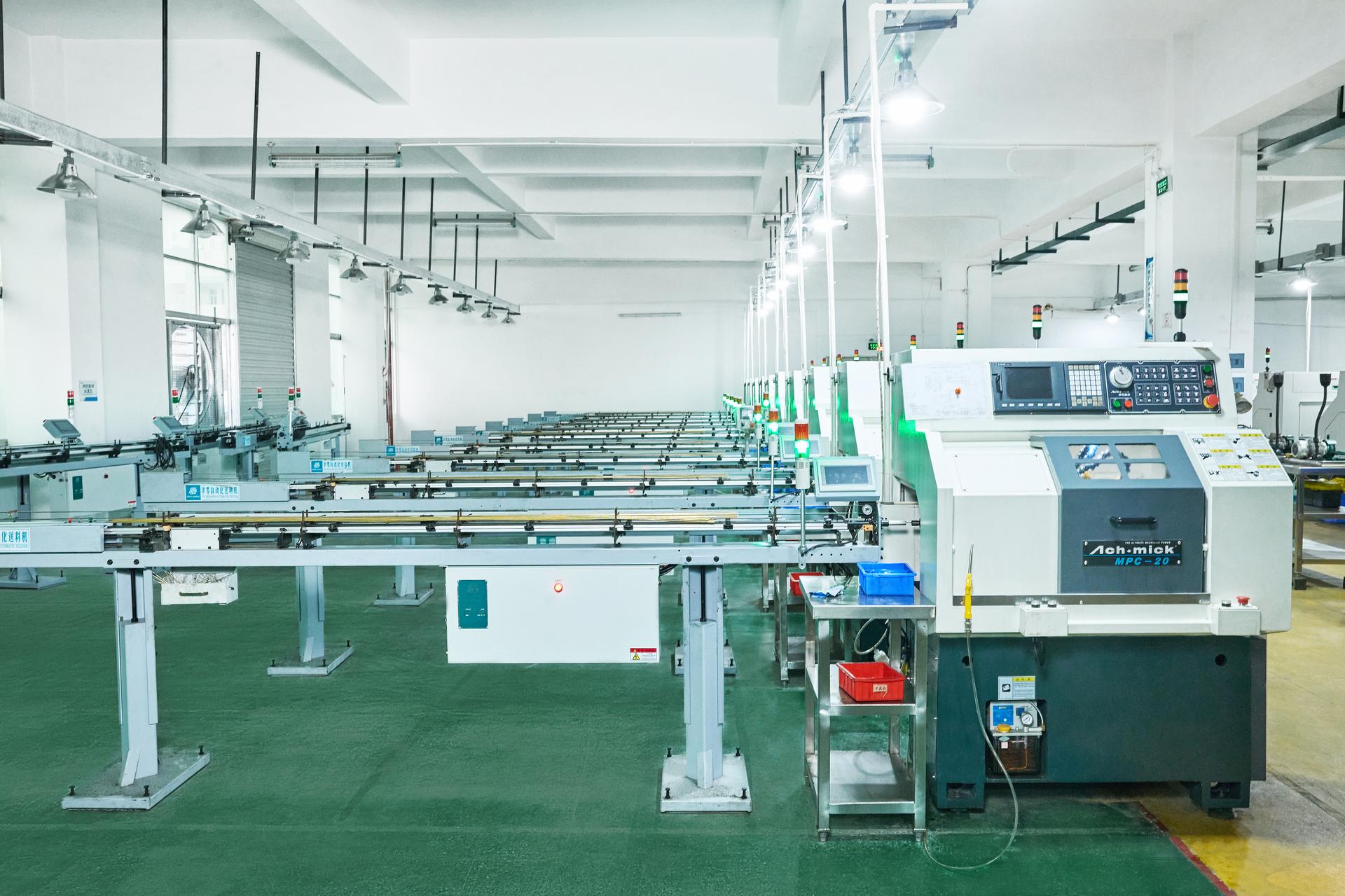 Wide view of the feeder line