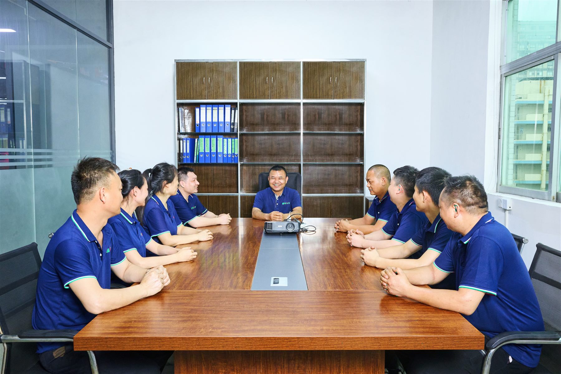 Shenghao engineering team in a meeting