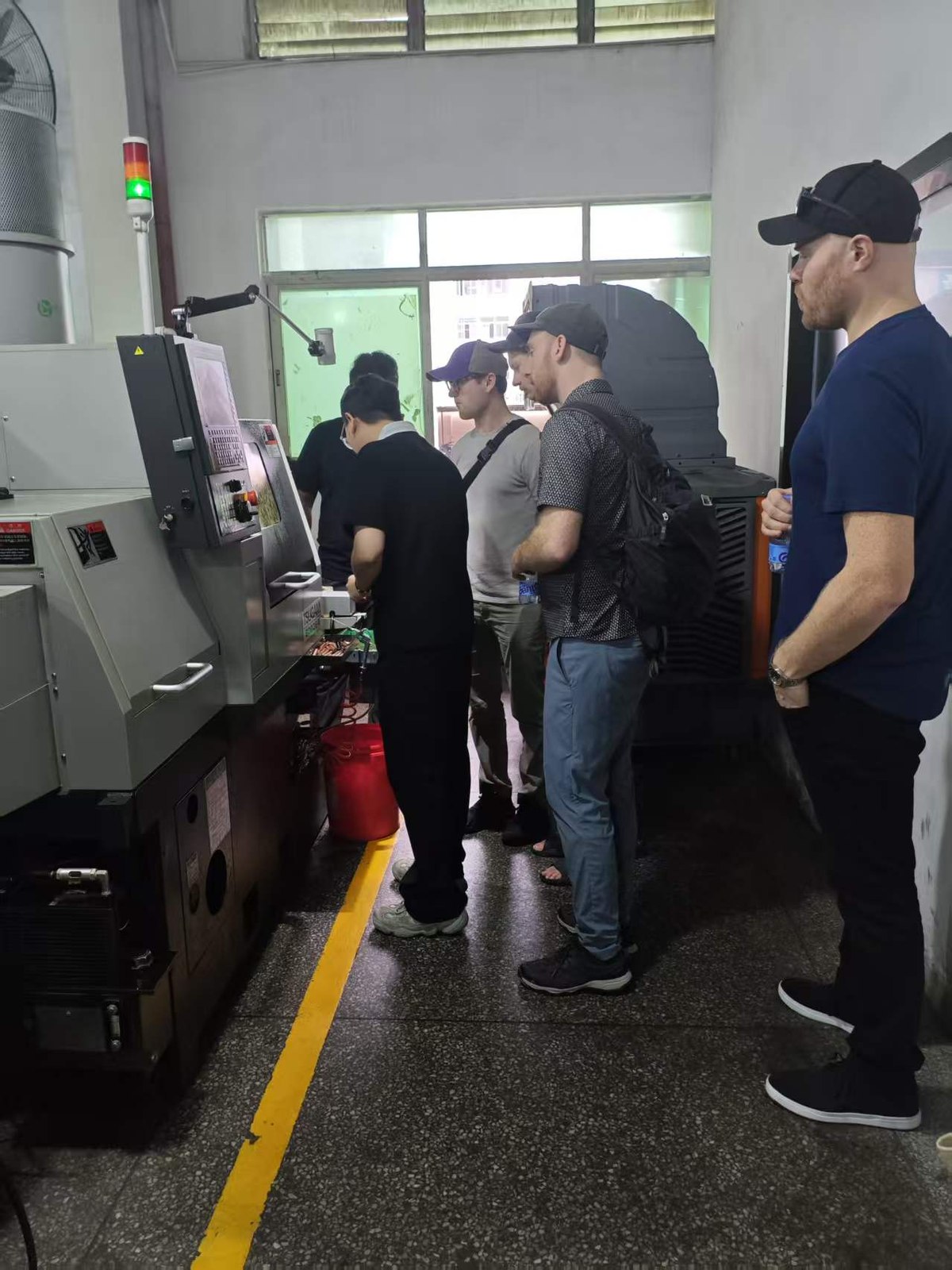 Blue Robotics team meeting with Shenghao staff